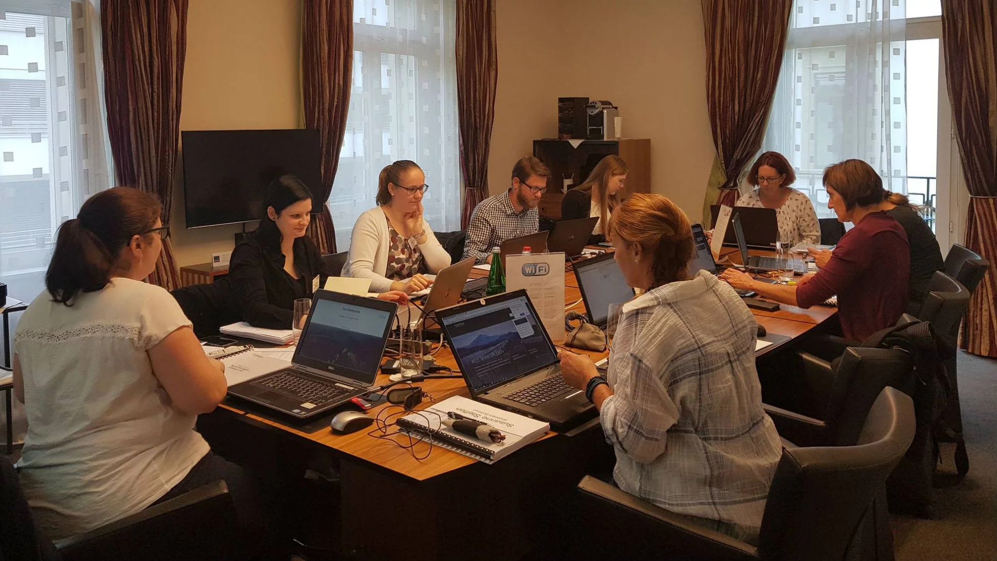 TYPO3-Mitarbeitenden-Schulung TYPO3-Mitarbeitenden-Schulung