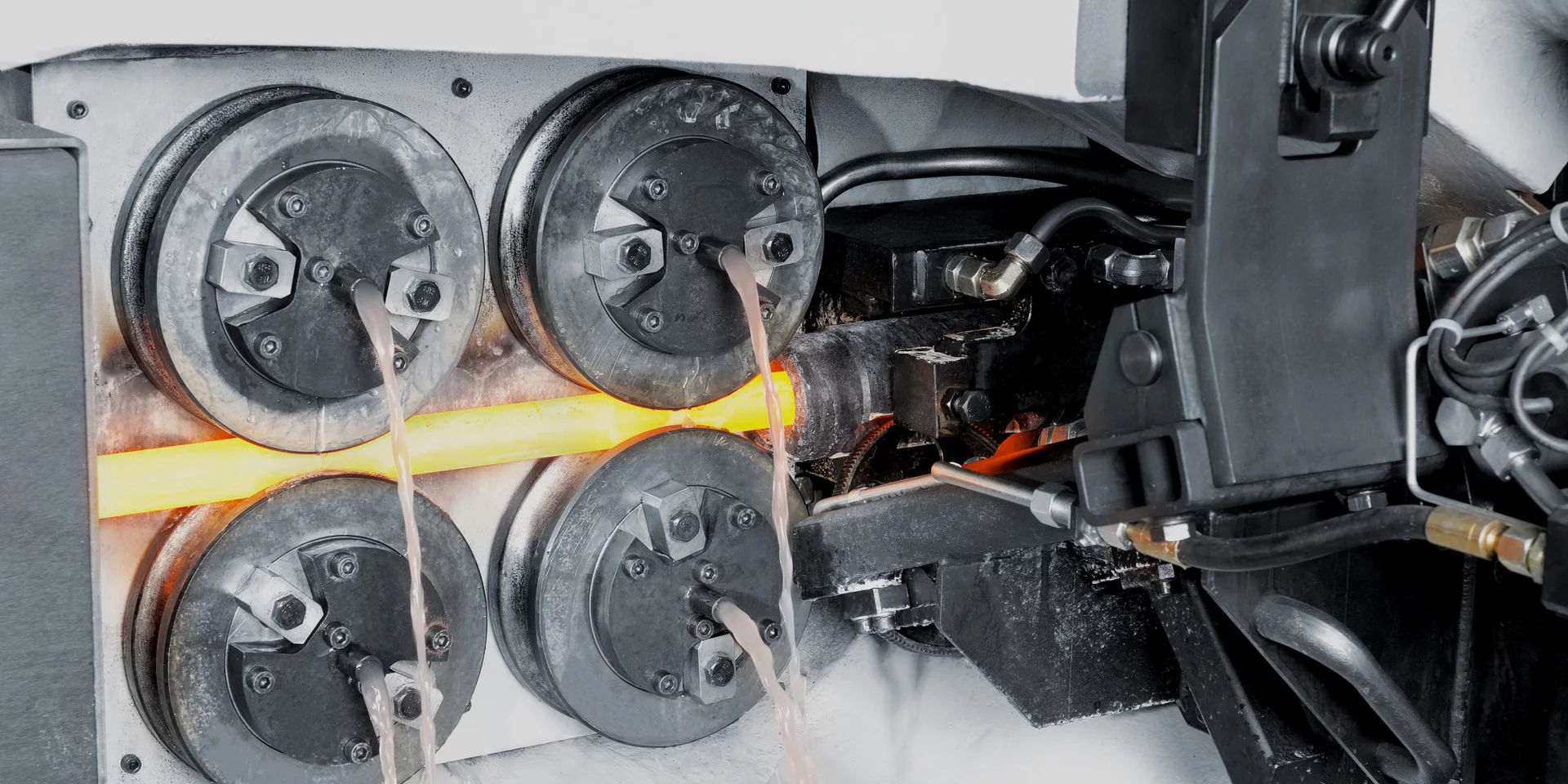 CS2 Referenz Webseite Hatebur TYPO3 CMS Headerimage Referenzbericht Hatebur Website erstellt durch CS2 mit TYPO3, Bild zeigt Anwendungsbeispiel